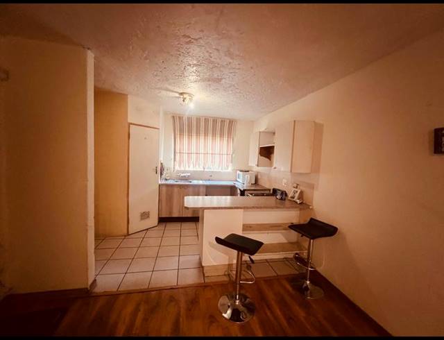 2 BEDROOM TOWNHOUSE FOR SALE IN GEZINA